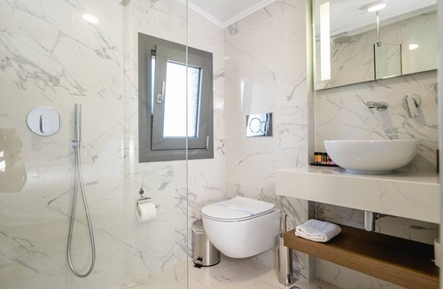 Paliouri House | Terra Olivia Luxury Villas and Suites