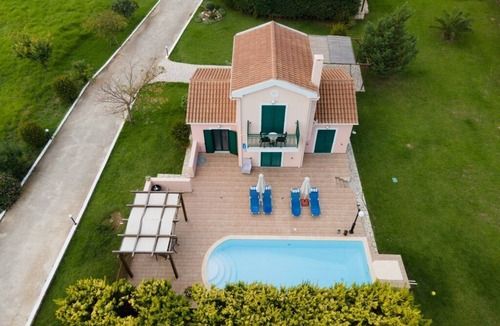 Sami Villa | Thalia (2 Bedrooms, Sleeps 4)