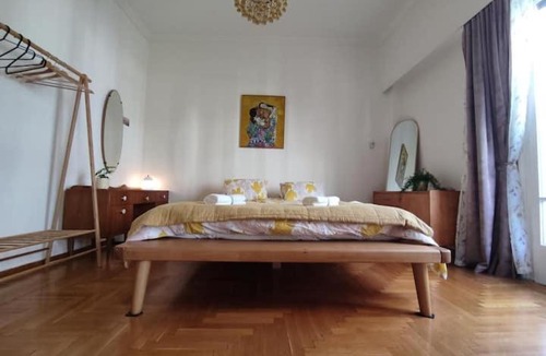Omonia Apartment | The Beating Heart