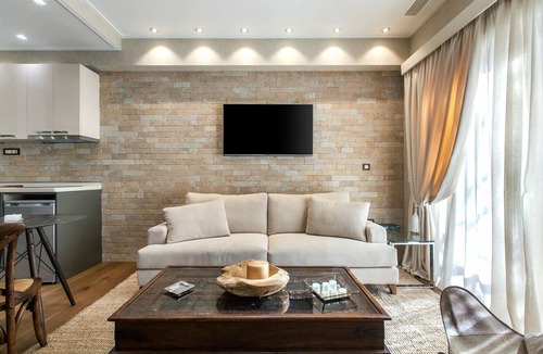 Plaka Apartment | The Beverly Suites in Plaka by JJ Hospitality-