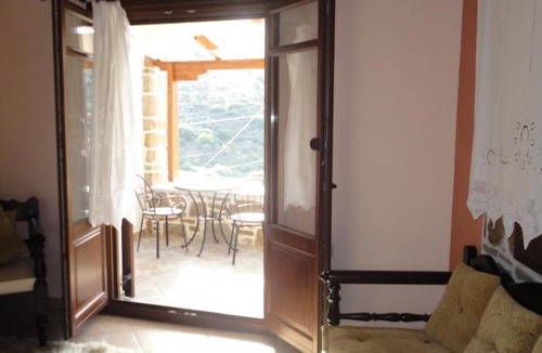 Volissos Apartment | The Castle's Key