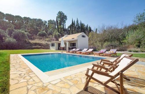 Velonades Villa | The Grove Villa