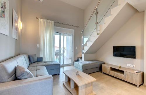 Gerakini Apartment | The House Of The Roses