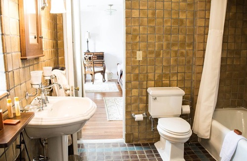 Harrisburg - Hershey Bed & Breakfast | The Manor on Front