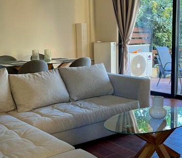 Nea Makri House | The Nea Makri Hideaway