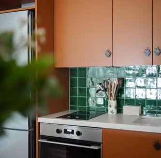 Petralona Apartment | The Plants House