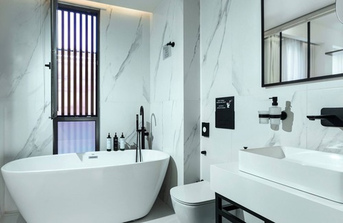 Monastiraki Hotel | The Residence - Christokopidou Hotel & SPA