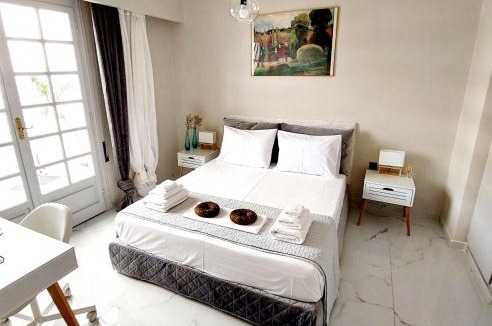 Omonia Apartment | The Terrace Kiss