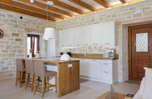 Pigianos Kampos Villa | Thetida Villa, a Sublime Beachfront Retreat - Walking distance to the beach
