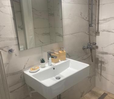 Thissio Apartment | Thiseio Big Apartment