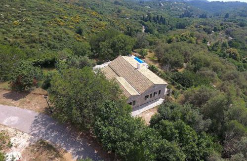 Petaleia Villa | Thresher's House