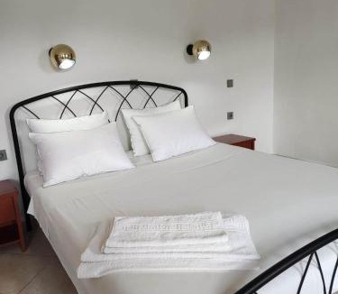 Livadia Apartment | Tilos Fantasy
