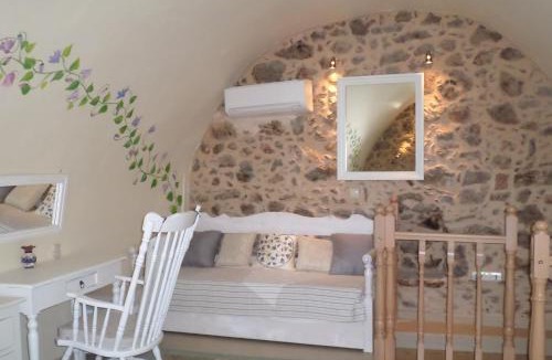 Avgonyma Apartment | To Petradi