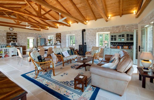 Koutsi Villa | Traditional 3-BR Villa with private pool/sea views
