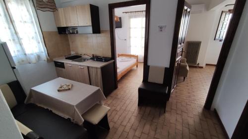 Neos Marmaras Apartment | Traditional Guest House