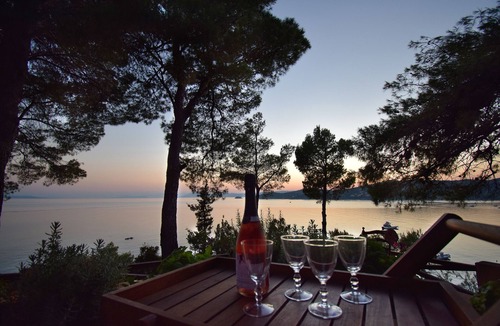 Kanapitsa Villa | Traditional villa Seagullstone, with private beach and magnificent view