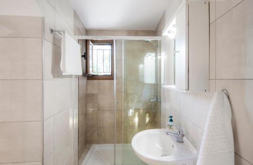 Dikaio Villa | Traditional Villa Stergia