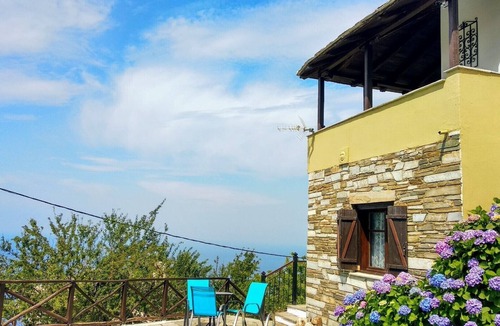 Tsagarada House | Traditional Villa with Private Pool in Pelion
