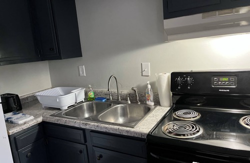 Westwood Apartment | Tranquil 2-bedroom apartment with AC in charming Ashland