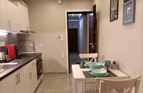 Ampelokipoi Apartment | Traveler's Nest