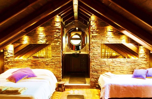 Nea Makri Villa | Turdus Merula Retreat. Two villas for large group, adults only Nea Makri, Greece