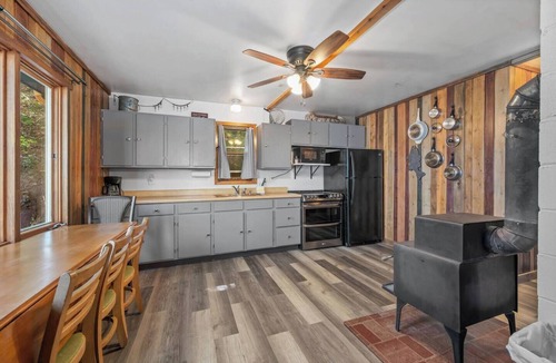 Bigfork Cabin | Turtle Lake Beach House - Get Up North Retreats