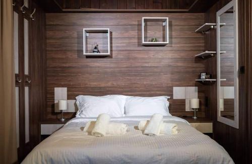 Kalambaka Apartment | Under the rocks