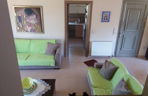 Mazarakata Villa | Under the shadow of an Olive tree