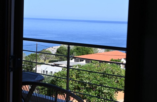 Kalathas Apartment | UNICK SEAVIEW LUXURY LIVING