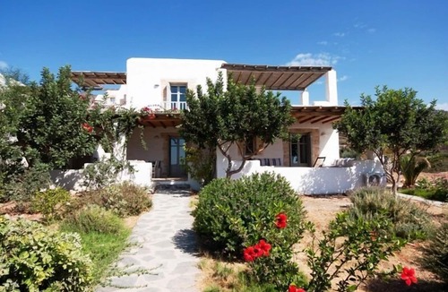 Paros Villa | Unique Villa On Faragas beach