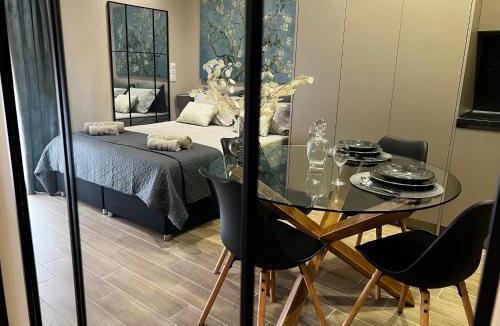 Alexandroupoli Apartment | Urban Gem by Homebrain