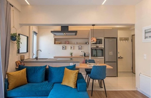 Ampelokipoi Apartment | Urban Luxury Haven in Athens Center