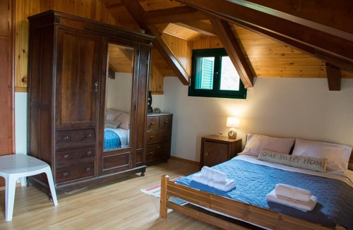 Vasilikos House | Vasilikos Lovely Woodhouse with Sea view in a Farm