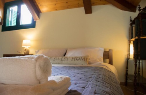 Vasilikos House | Vasilikos Lovely Woodhouse with Sea view in a Farm