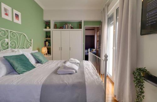 Platia Viktorias Apartment | Victoria 5star/5BR BigApt/Sauna/2min to metro