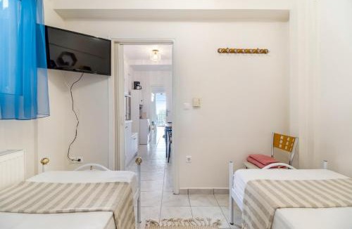 Vournikas Apartment | View of the Ionian Sea, Vournikas