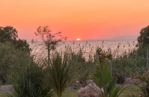 Theologos Villa | Villa ∙ 2 bedrooms ∙ 4 guests