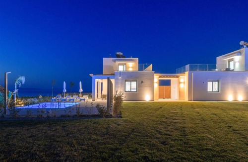 Theologos Villa | Villa ∙ 2 bedrooms ∙ 4 guests