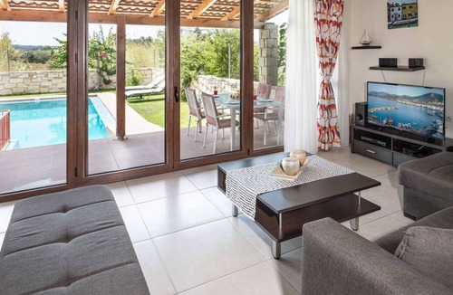 Platanias Town Villa | Villa ∙ 2 bedrooms ∙ 4 guests