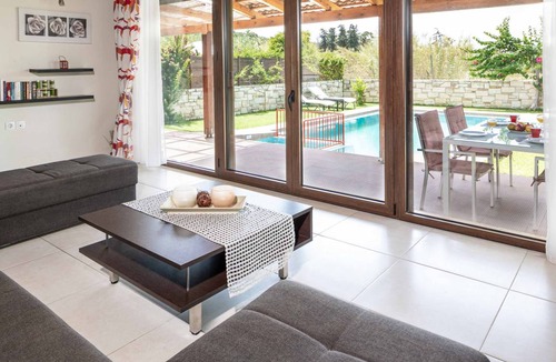 Platanias Town Villa | Villa ∙ 2 bedrooms ∙ 4 guests