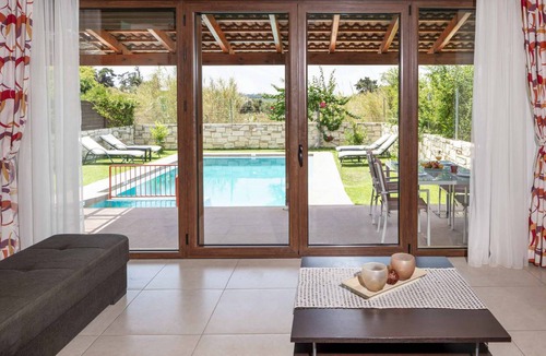 Platanias Town Villa | Villa ∙ 2 bedrooms ∙ 4 guests