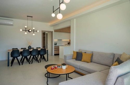 Lefkogeia Villa | Villa ∙ 4 bedrooms ∙ 9 guests