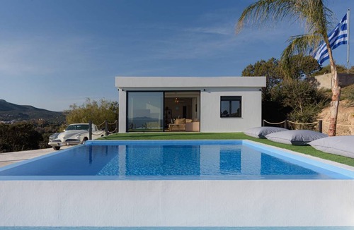 Lavreotiki Villa | Villa ∙ 4 bedrooms ∙ 6 guests