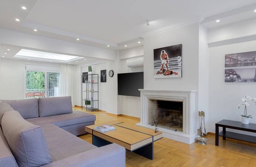 Vari-Voula-Vouliagmeni Villa | Villa ∙ 5 bedrooms ∙ 11 guests
