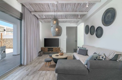 Vlicha Villa | Villa ∙ 6 bedrooms ∙ 6 guests