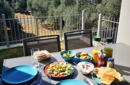 Agios Vasileios Villa | Villa Aléa in Plakias w/3-bedrooms, 2 min from the beach!