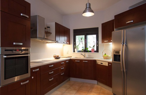 Pitharion Villa | Villa Ampelaki, premium 5 bdr villa with heated pool