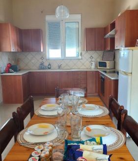 Tingaki House | Villa Aphrodity