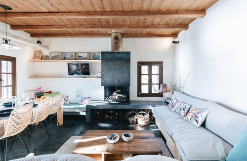 Agios Vlassios Villa | Villa Artemida - Three Bedroom Villa, Sleeps 8