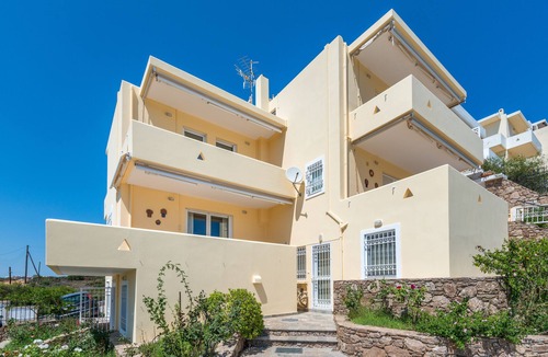Lavreotiki House | Villa Barite (5 bedrooms)